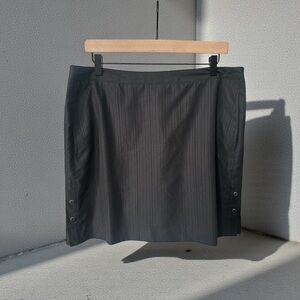 Liz Golf Skort Skirt Black Pinstripe with Built-in Shorts Size 14